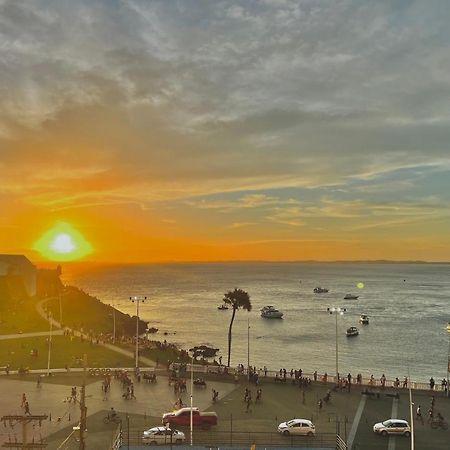 Apartamento No Farol Da Barra. Vista Deslumbrante Para O Mar! No Circuito Do Carnaval. Ao Lado Do Porto Da Barra ! Салвадор Екстериор снимка